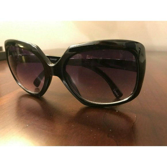 Women\'s Black Plastic Sunglasses, Large Cat Eye main image 6
